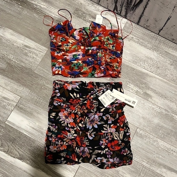 ZARA Floral Corset Crop - Picture 2 of 11